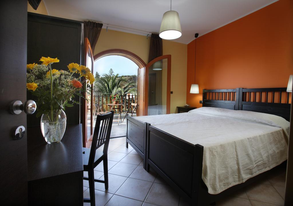B&B Villa Rodriguez Μιλάτσο Δωμάτιο φωτογραφία
